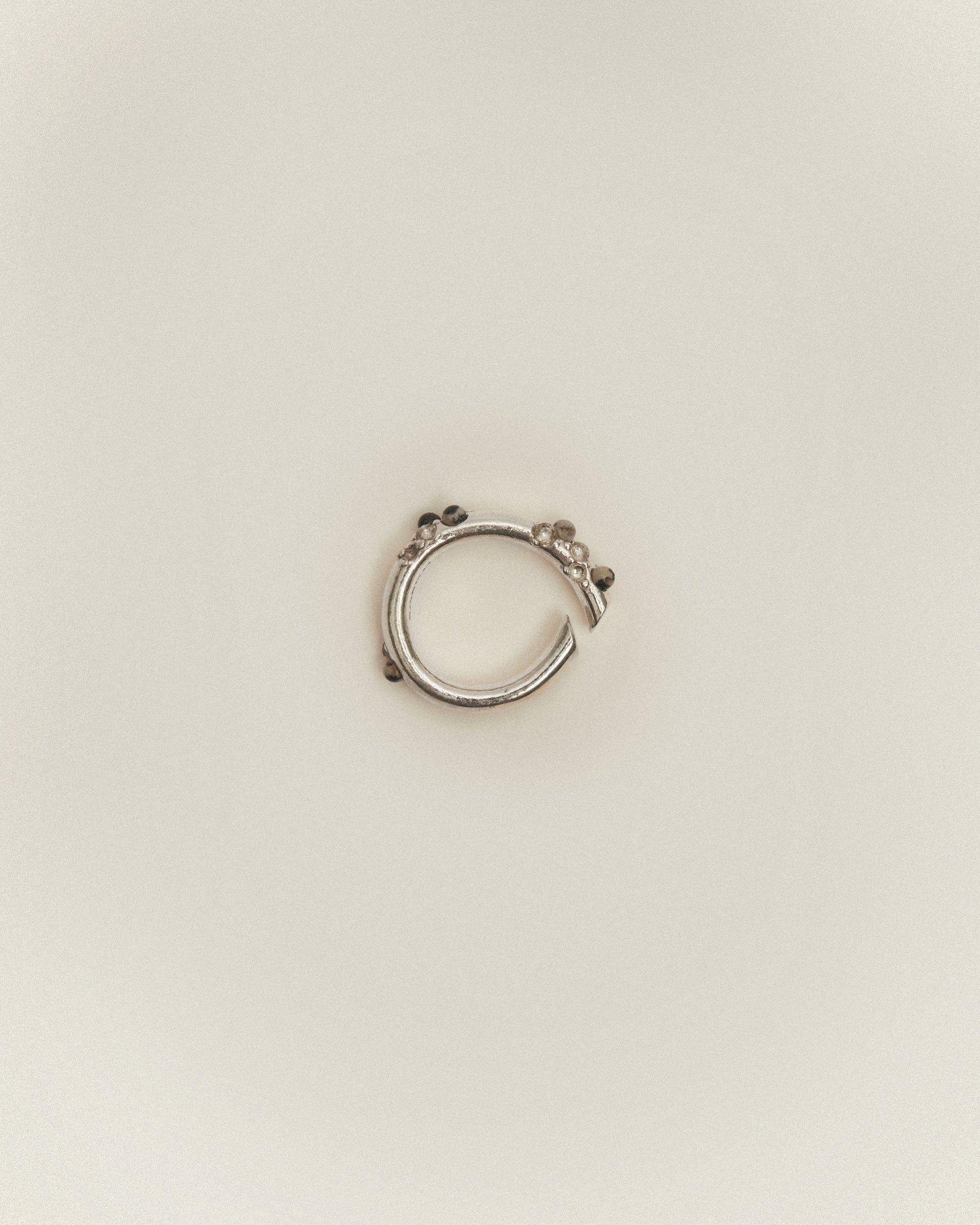 Bague Serra en topaze et jaspe dalmatien