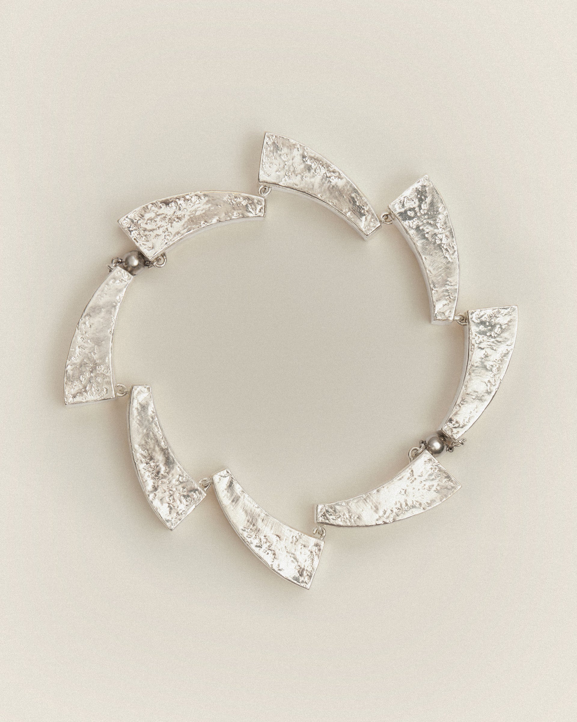 Collier Pilier texturé